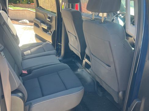 Used 2017 Chevrolet Silverado 1500 LT w/ LT Convenience Package image 15