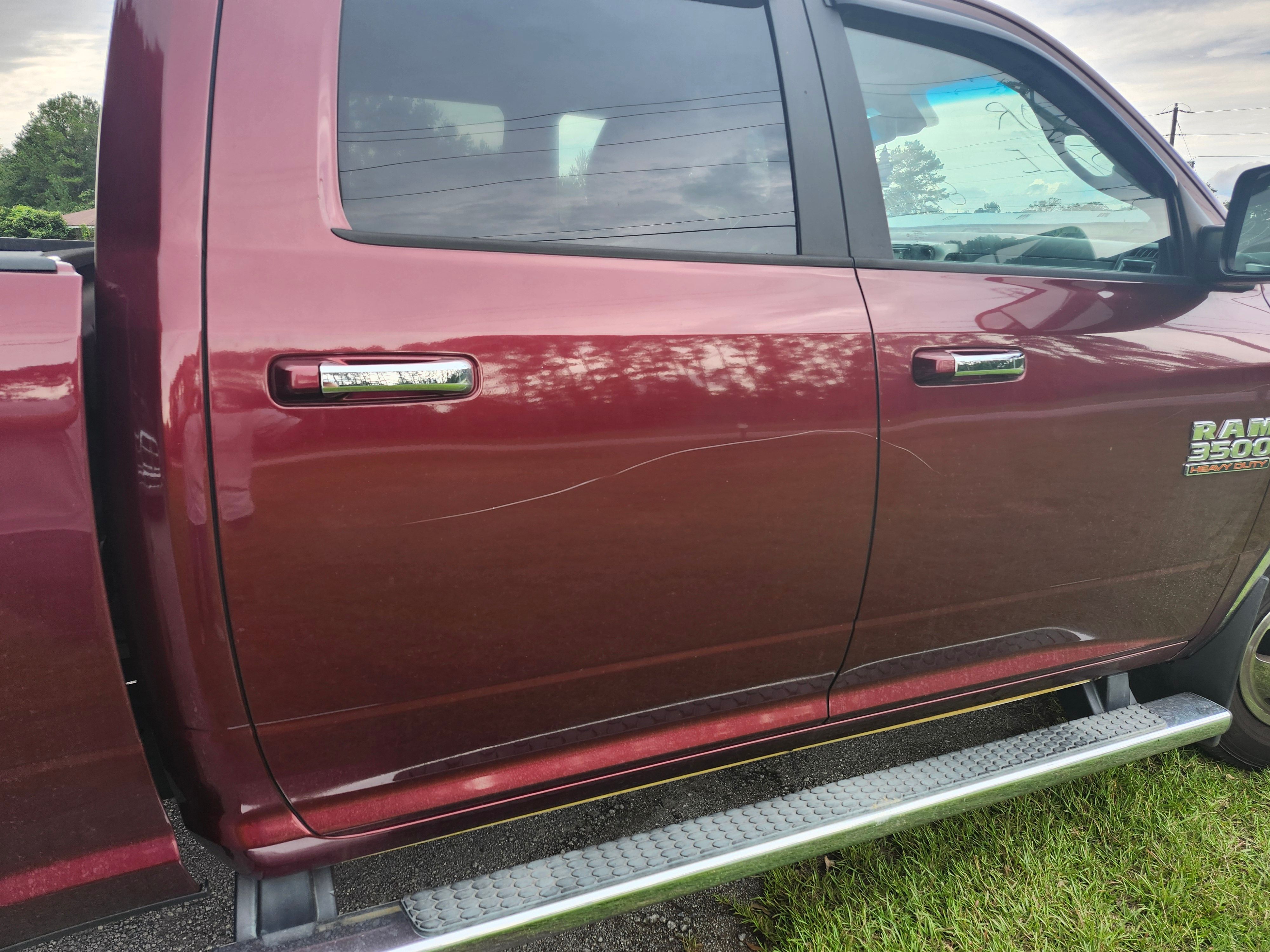 Used 2017 RAM 3500 SLT RWD image 14