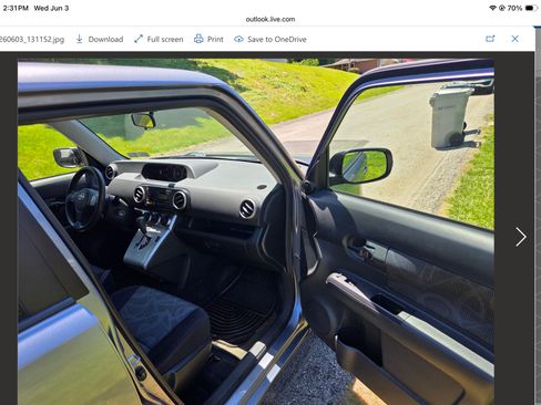 Used 2012 Scion xB FWD image 6
