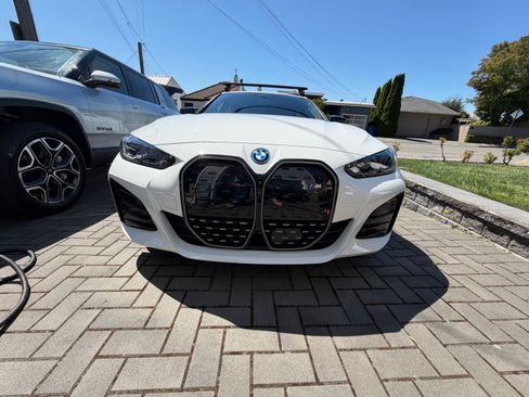 Used 2023 BMW i4 M50 AWD/4WD image 4