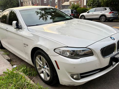Used 2012 BMW 528i xDrive Sedan AWD/4WD image 5