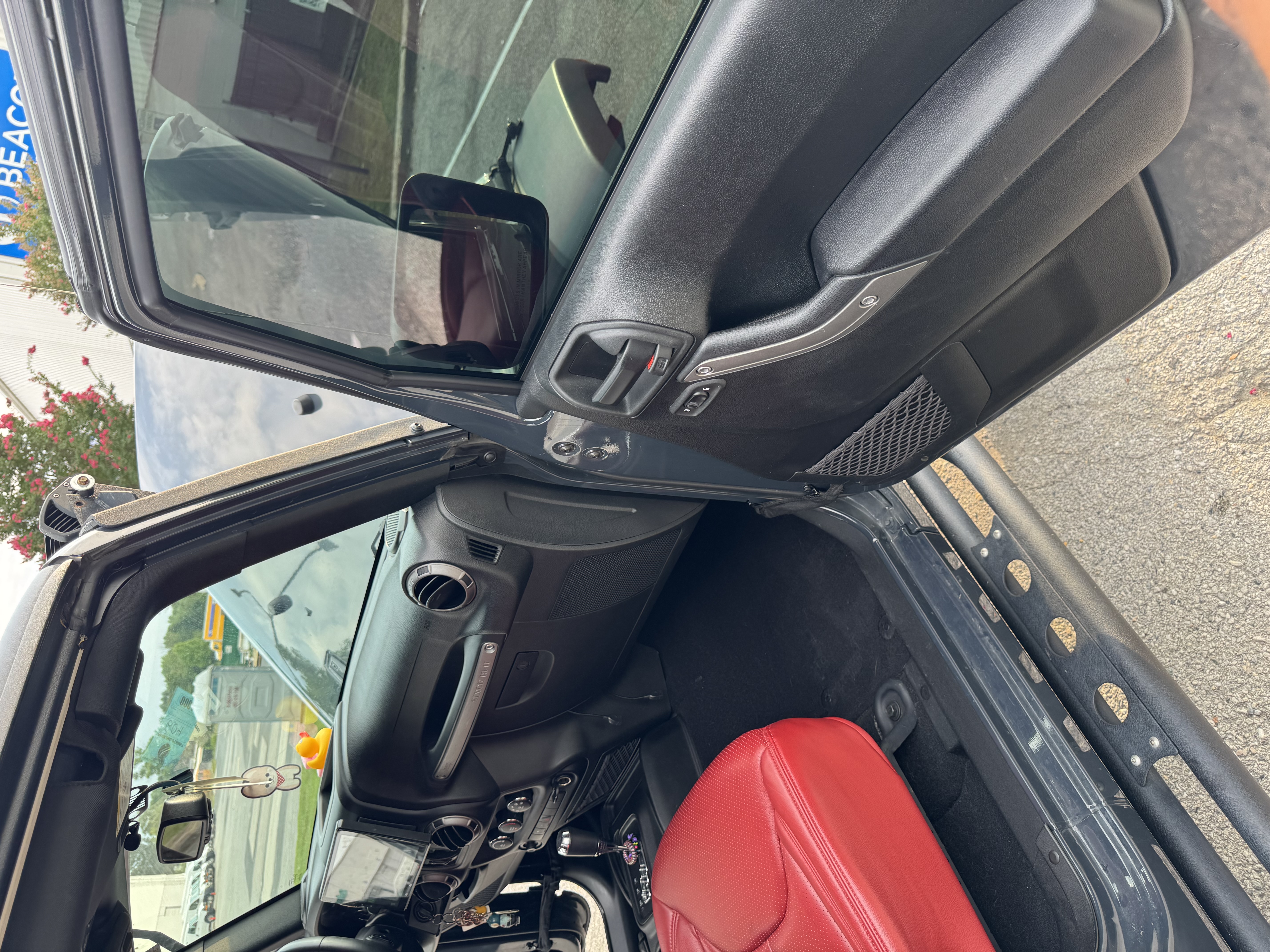 Used 2018 Jeep Wrangler Unlimited Sport S AWD/4WD image 15