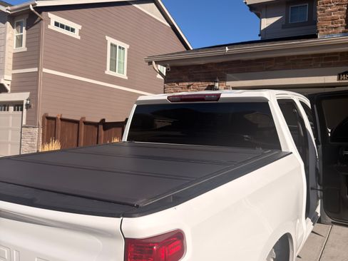 Used 2021 Chevrolet Silverado 1500 LT image 9