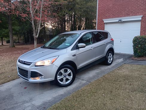 Used 2014 Ford Escape SE image 4