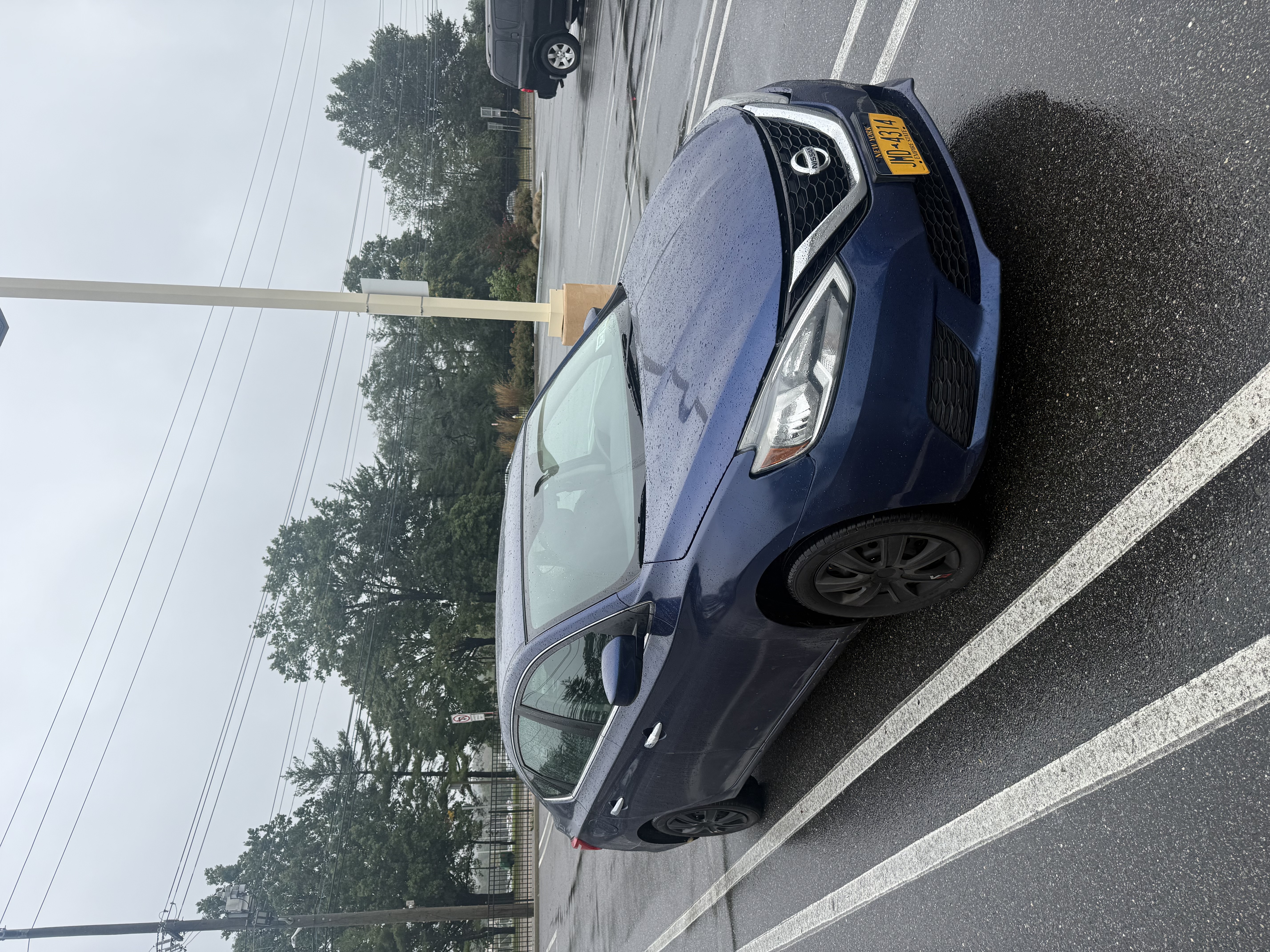 Used 2017 Nissan Sentra SV FWD image 4