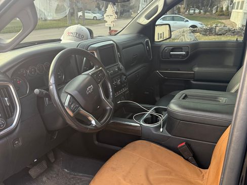 Used 2021 Chevrolet Silverado 1500 LT Trail Boss w/ Convenience Package II image 11