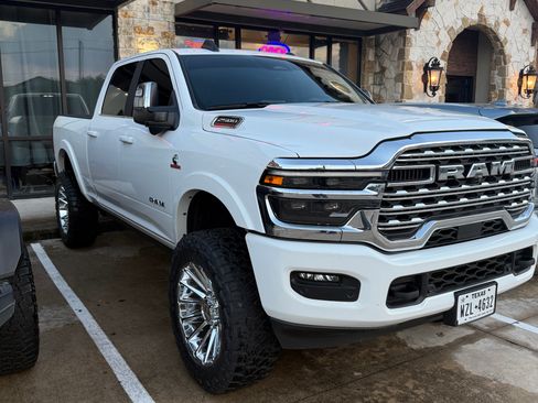 Used 2025 RAM 2500 Limited image 2