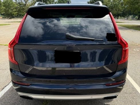Used 2016 Volvo XC90 T6 Momentum w/ Momentum Plus Package AWD/4WD image 8