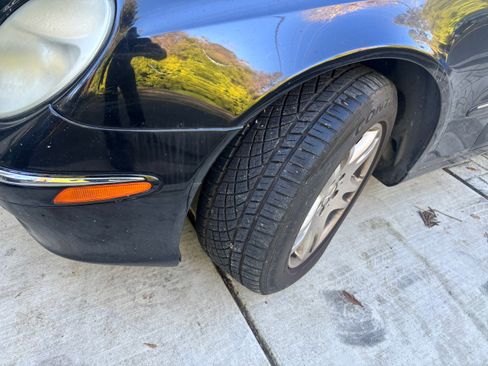 Used 2005 Mercedes-Benz E 320 CDI Sedan image 13