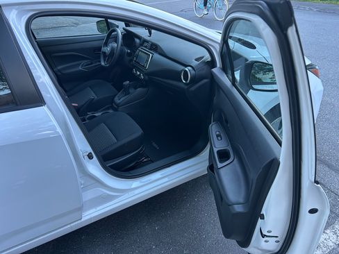Used 2023 Nissan Versa S w/ Trunk Package FWD image 14