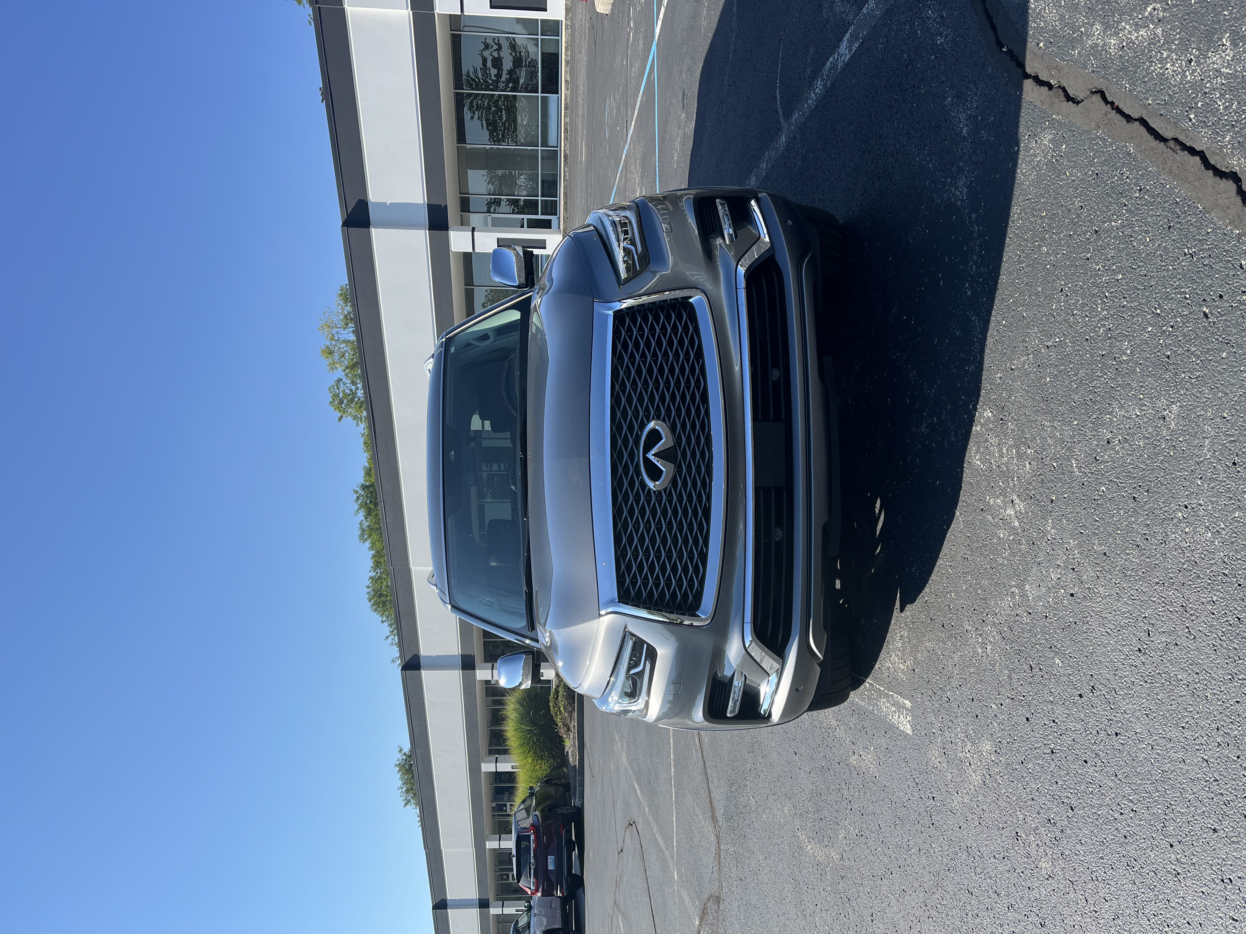 Used 2019 INFINITI QX80 Luxe AWD/4WD image 6