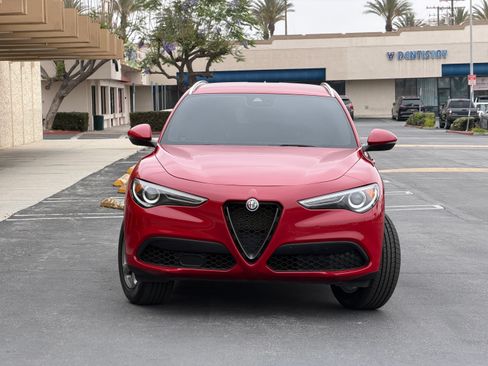 Used 2021 Alfa Romeo Stelvio Sprint RWD image 4
