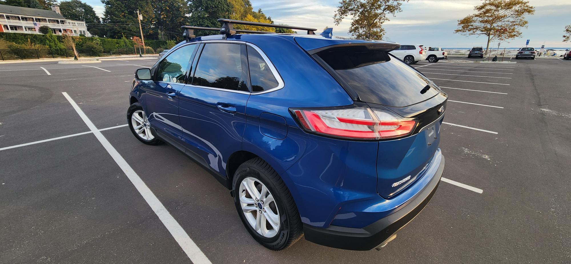 Used 2020 Ford Edge SEL w/ Convenience Package AWD/4WD image 4