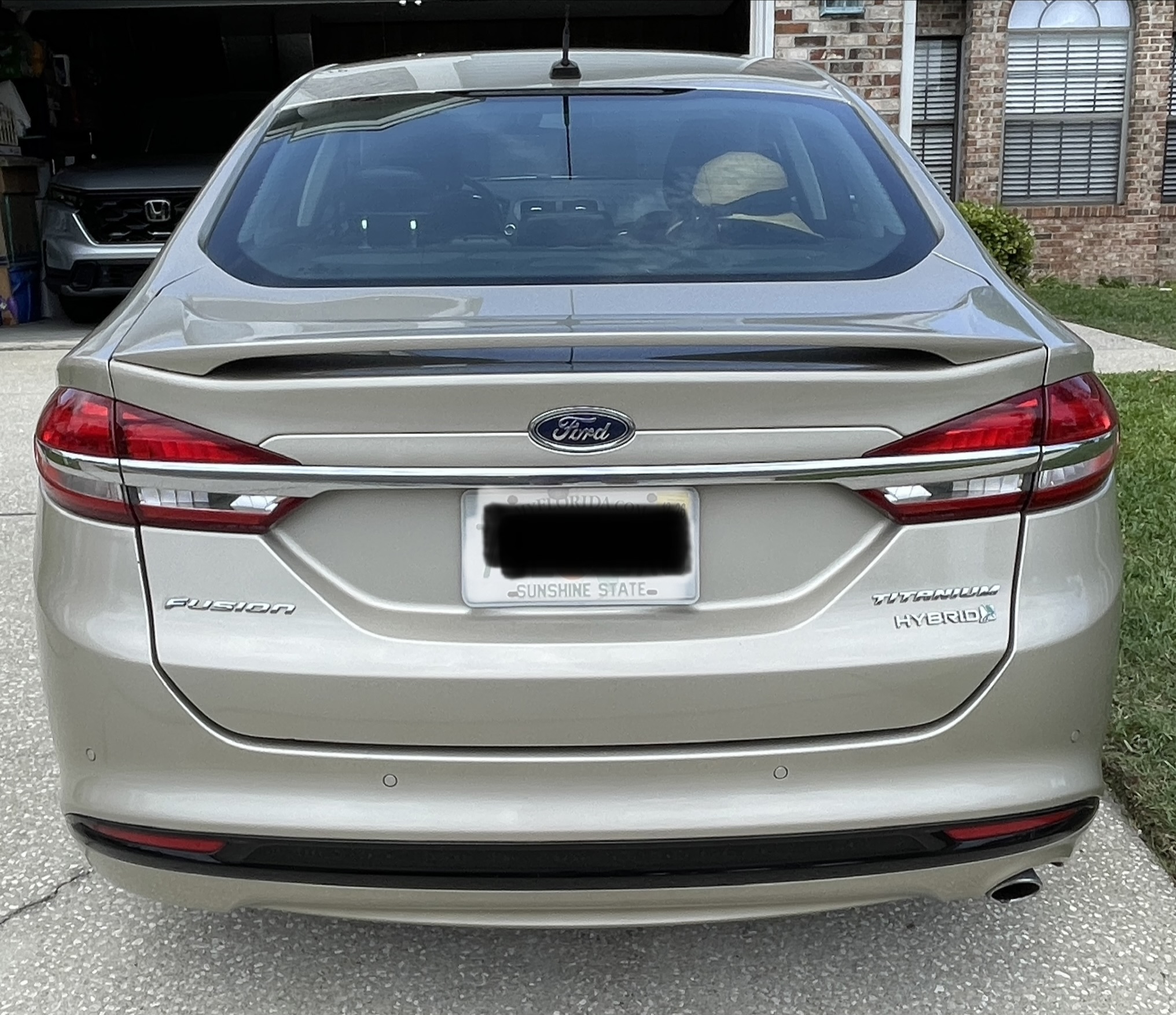 Used 2017 Ford Fusion Titanium FWD image 1