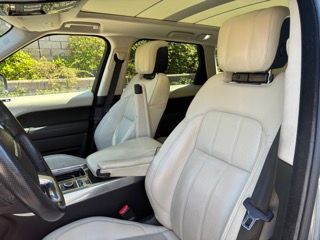 Used 2018 Land Rover Range Rover Sport HSE AWD/4WD image 8