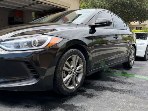Used 2018 Hyundai Elantra SEL FWD image 4