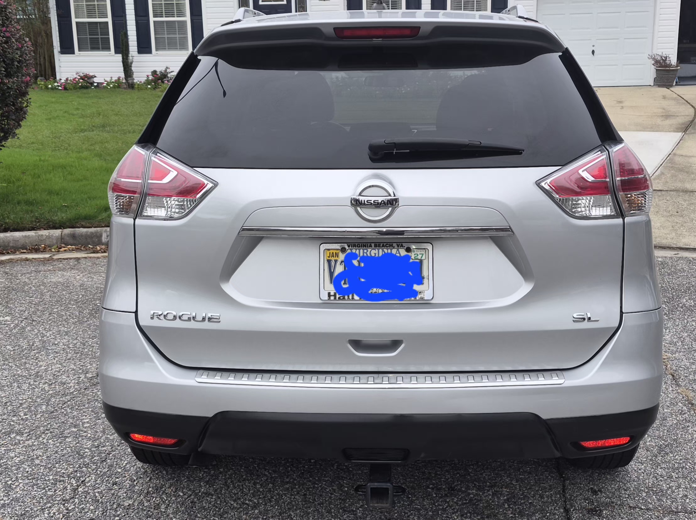 Used 2016 Nissan Rogue SL w/ SL Premium Package FWD image 6