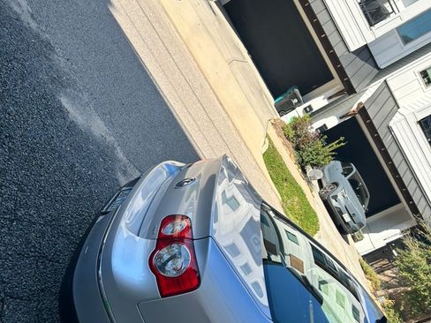 Used 2010 Volkswagen Passat Komfort image 4