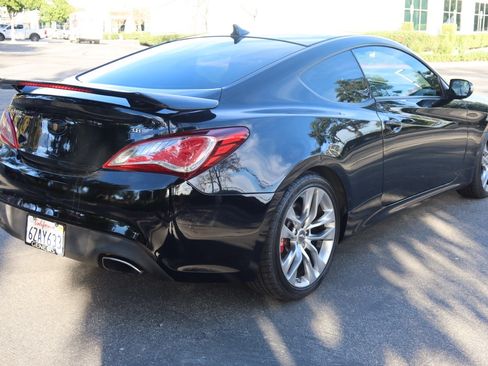 Used 2013 Hyundai Genesis 3.8 image 19