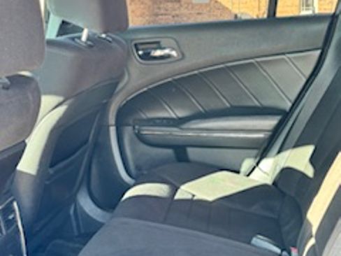 Used 2014 Dodge Charger R/T w/ Wheels & Tunes Group image 10