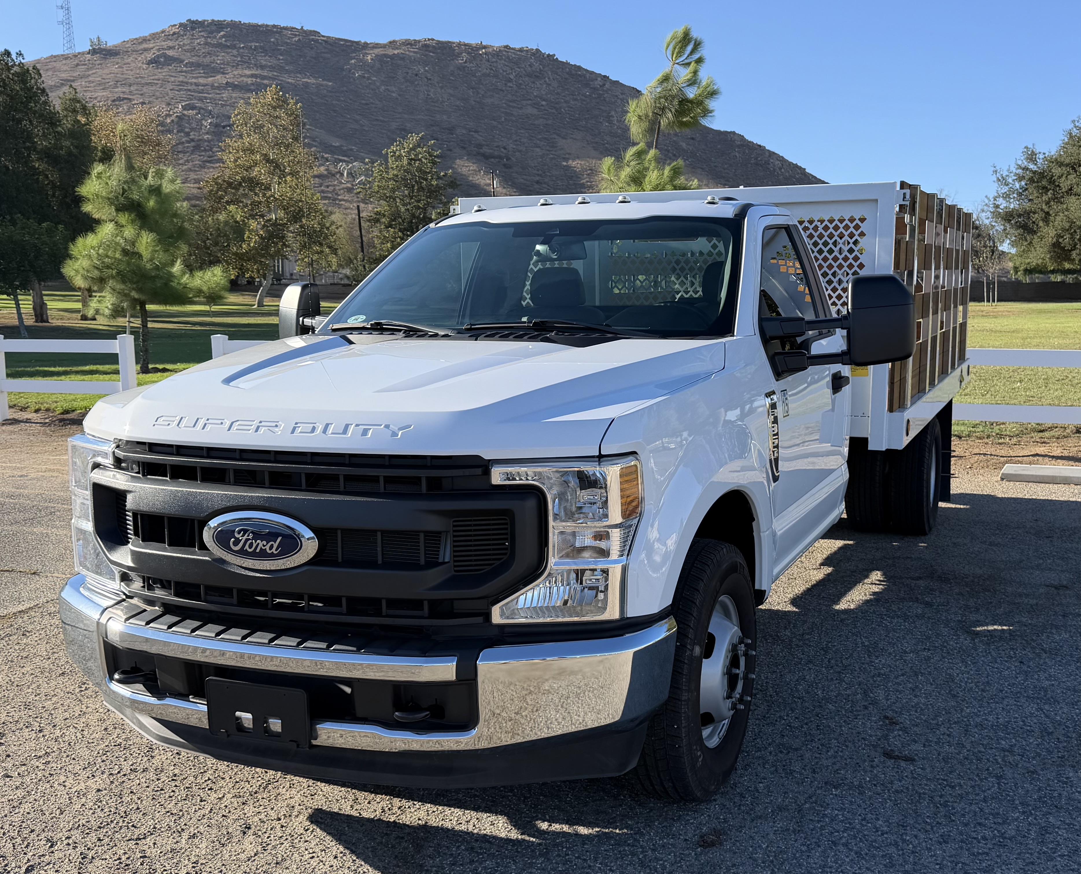 Used 2021 Ford F350 XL w/ Power Equipment Group RWD image 4
