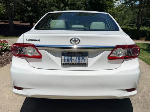 Used 2013 Toyota Corolla L FWD image 4
