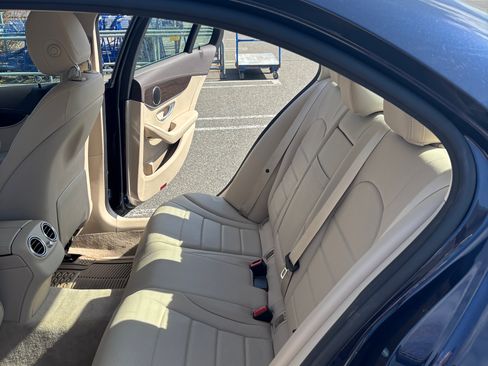 Used 2017 Mercedes-Benz C 300 4MATIC Sedan image 7