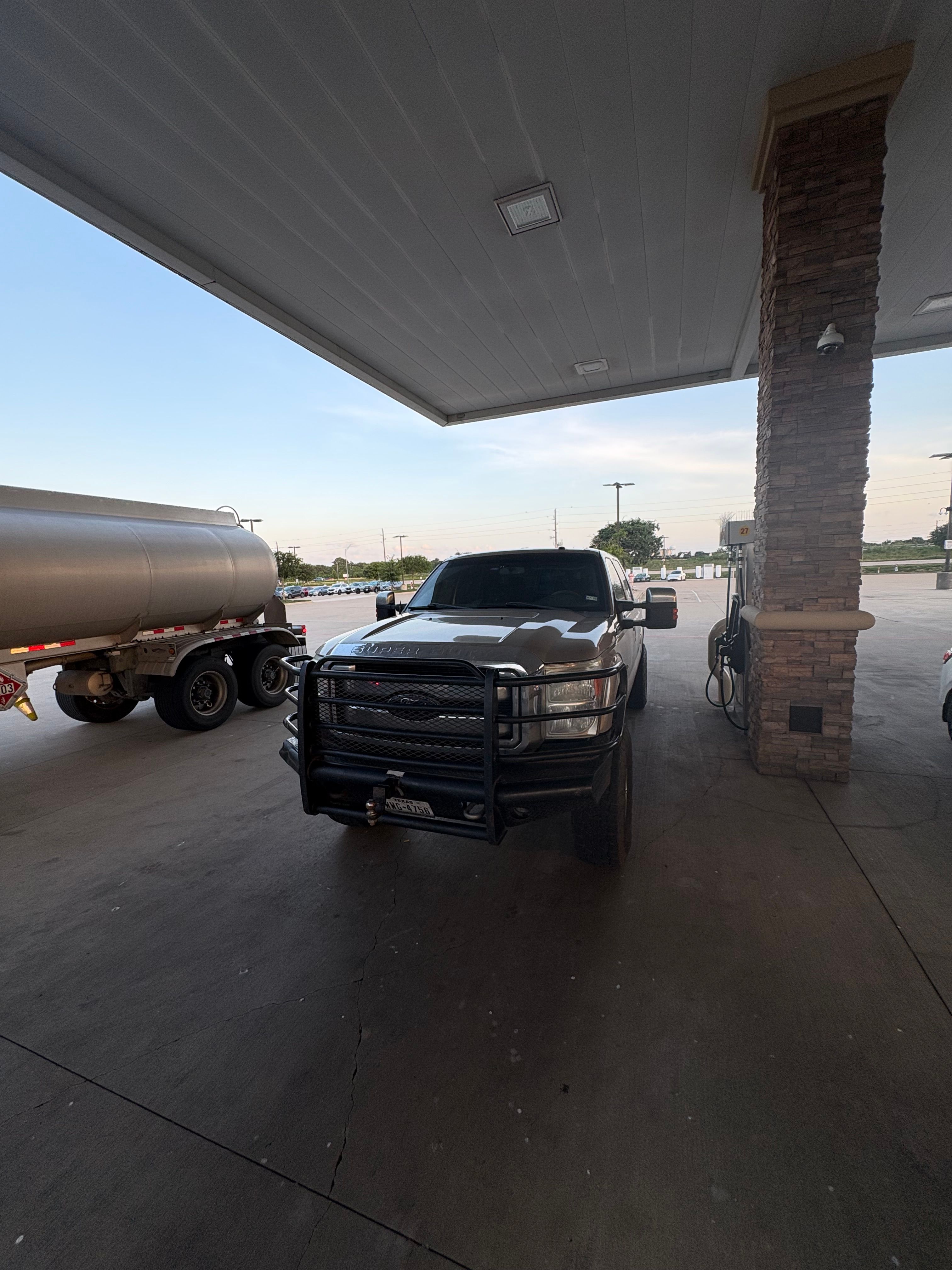 Used 2012 Ford F250 Lariat w/ Lariat Ultimate Pkg AWD/4WD image 5