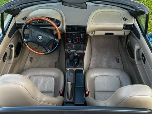 Used 1996 BMW Z3 1.9 RWD image 16