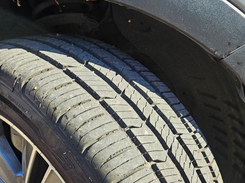 Used 2015 Hyundai Santa Fe Limited w/ Option Group 04 image 11