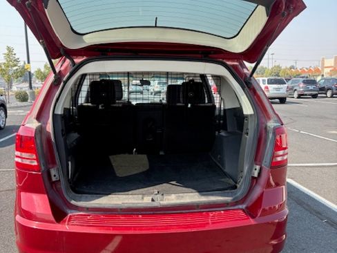 Used 2009 Dodge Journey SXT w/ Premium Convenience Group image 4