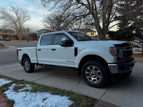 Used 2021 Ford F250 Lariat w/ Lariat Ultimate Package image 2