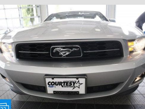 Used 2012 Ford Mustang Premium image 9