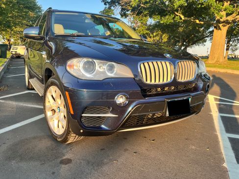 Used 2013 BMW X5 xDrive35i image 4