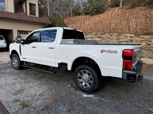 Used 2024 Ford F350 King Ranch w/ Chrome Package image 2