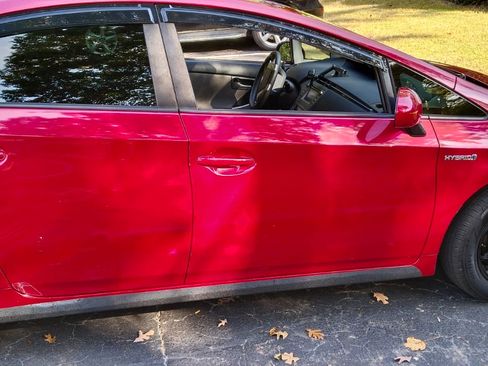 Used 2015 Toyota Prius Two image 8