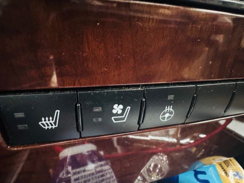 Used 2011 RAM 2500 Laramie w/ HD Snow Plow Prep Group image 10