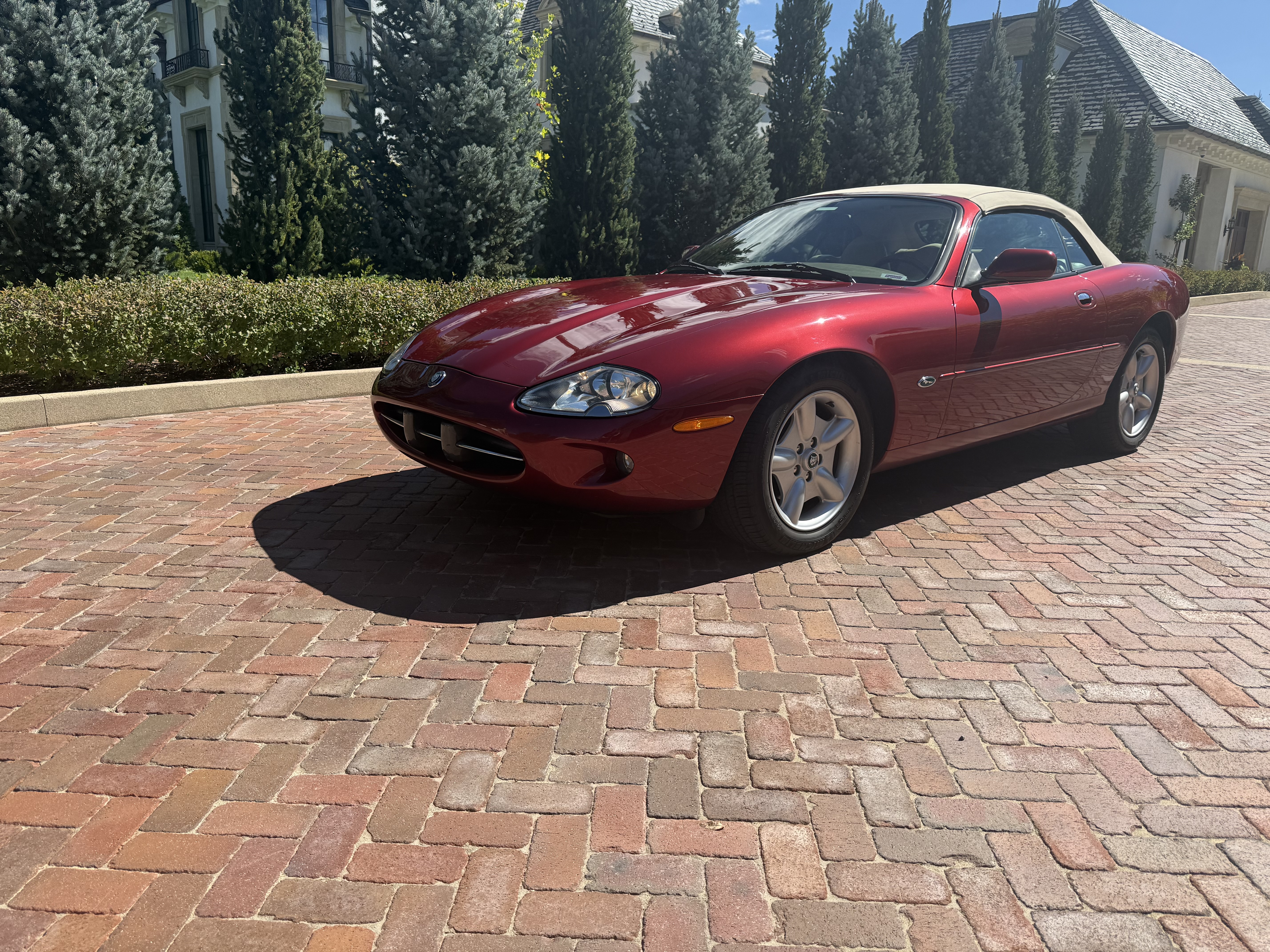 Used 1997 Jaguar XK8 Convertible RWD image 1