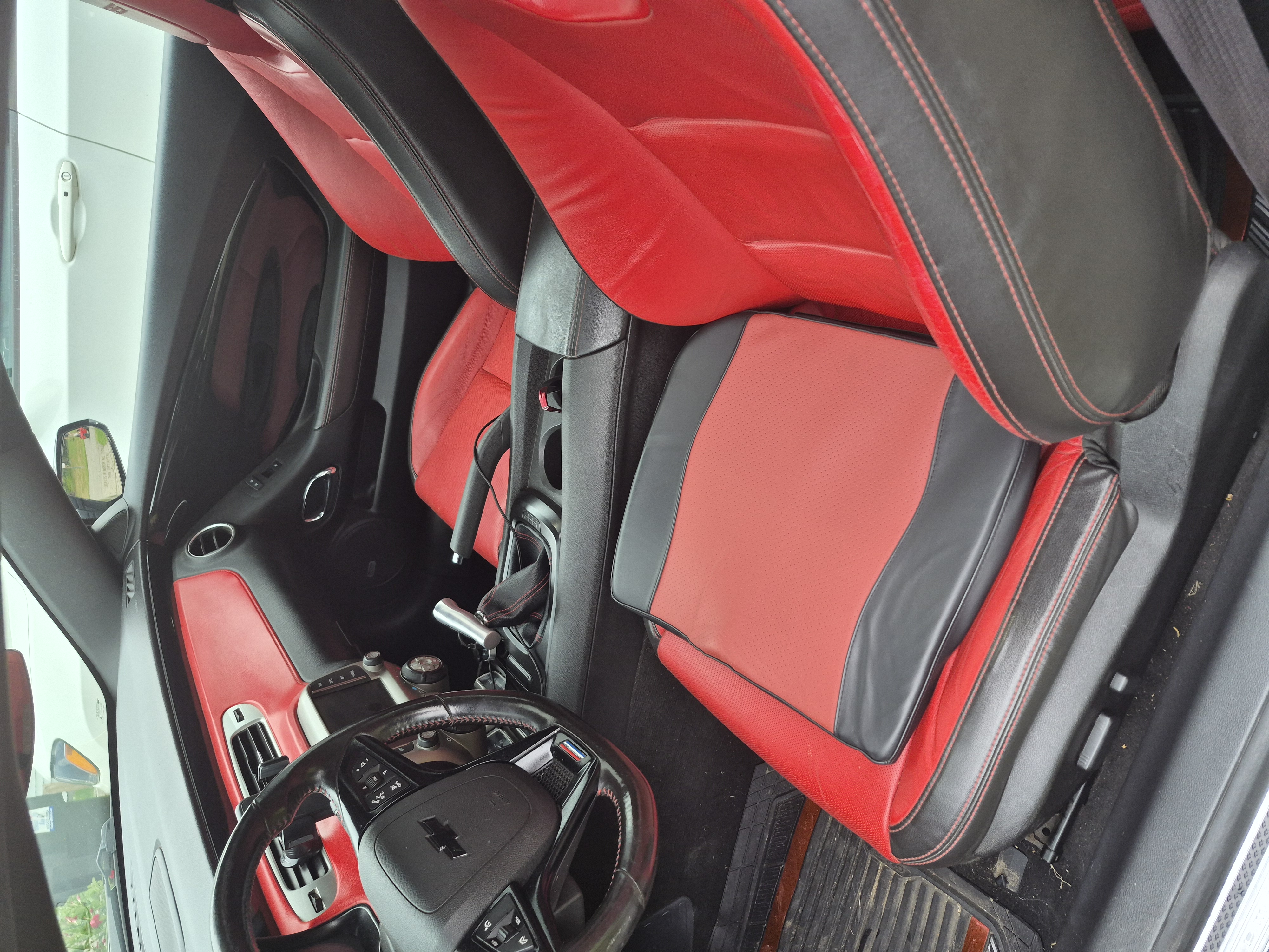 Used 2015 Chevrolet Camaro SS w/ Commemorative Special Edition RWD image 7