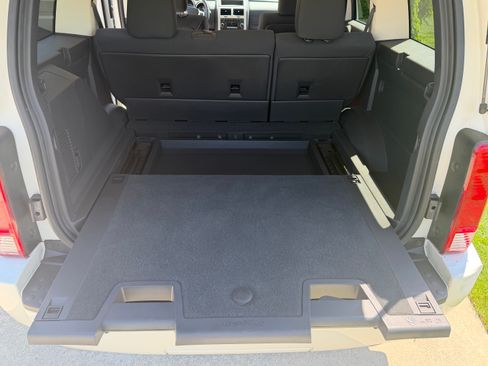 Used 2008 Dodge Nitro R/T image 19