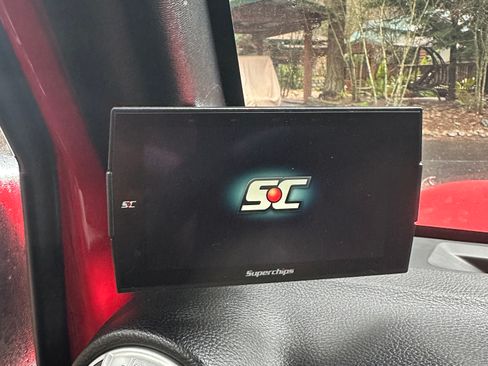 Used 2013 Jeep Wrangler Rubicon w/ PWR Convenience Group image 18