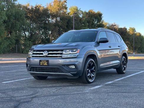 Used 2018 Volkswagen Atlas SE image 1
