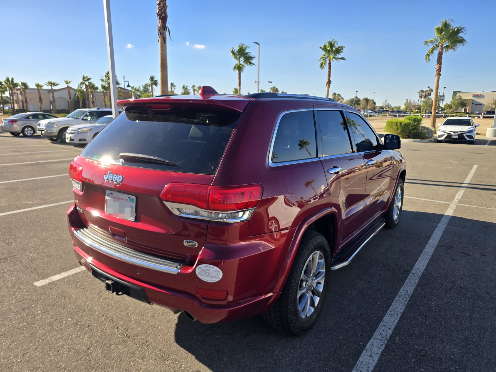Used 2015 Jeep Grand Cherokee Overland w/ Advanced Technology Group AWD/4WD image 4