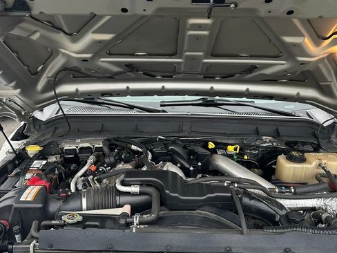 Used 2013 Ford F250 Lariat w/ Chrome Pkg image 11