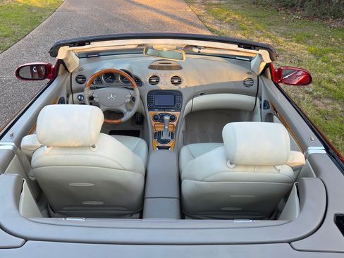 Used 2005 Mercedes-Benz SL 600 image 4