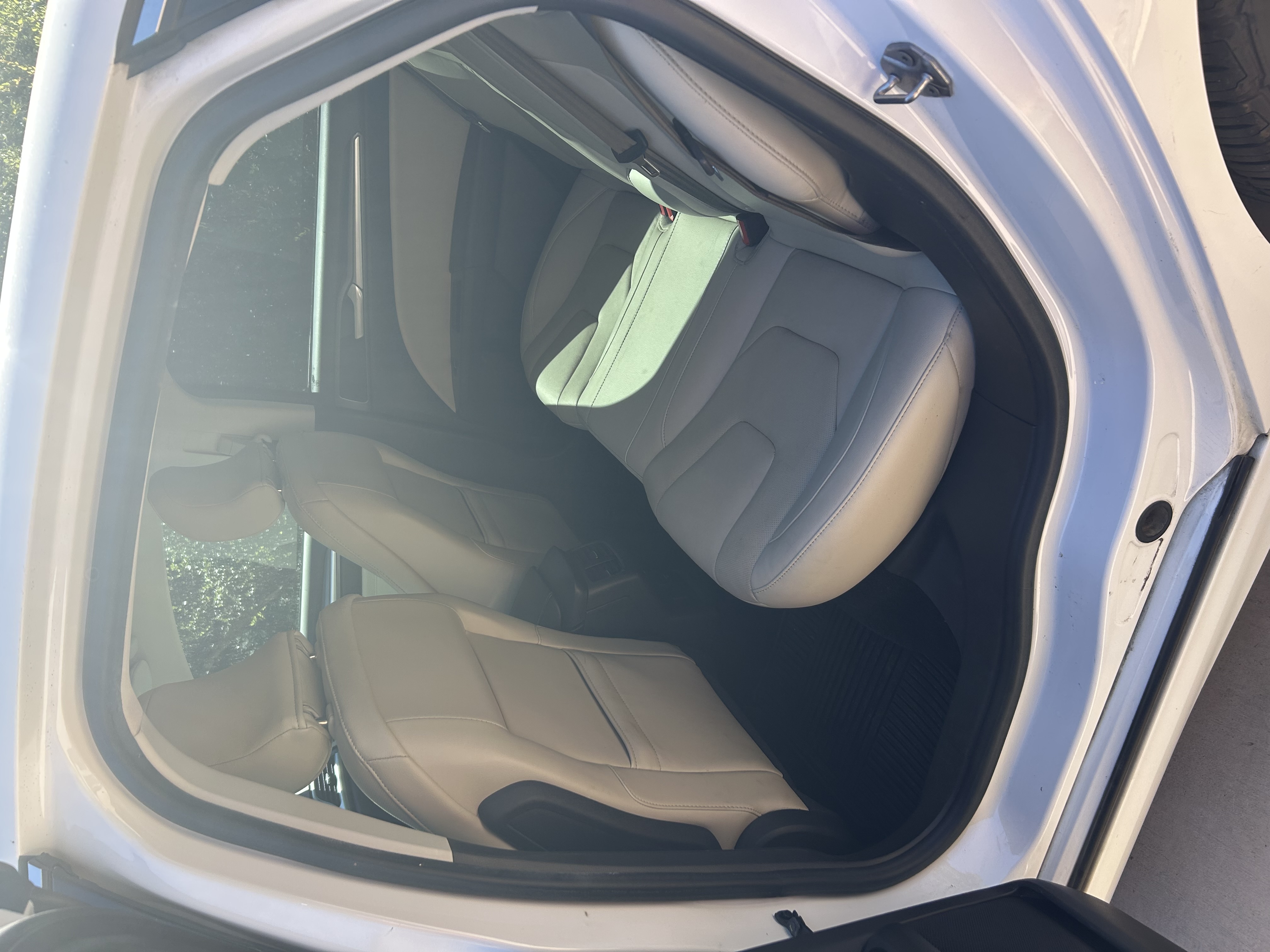 Used 2016 Ford Fusion Energi Titanium FWD image 6