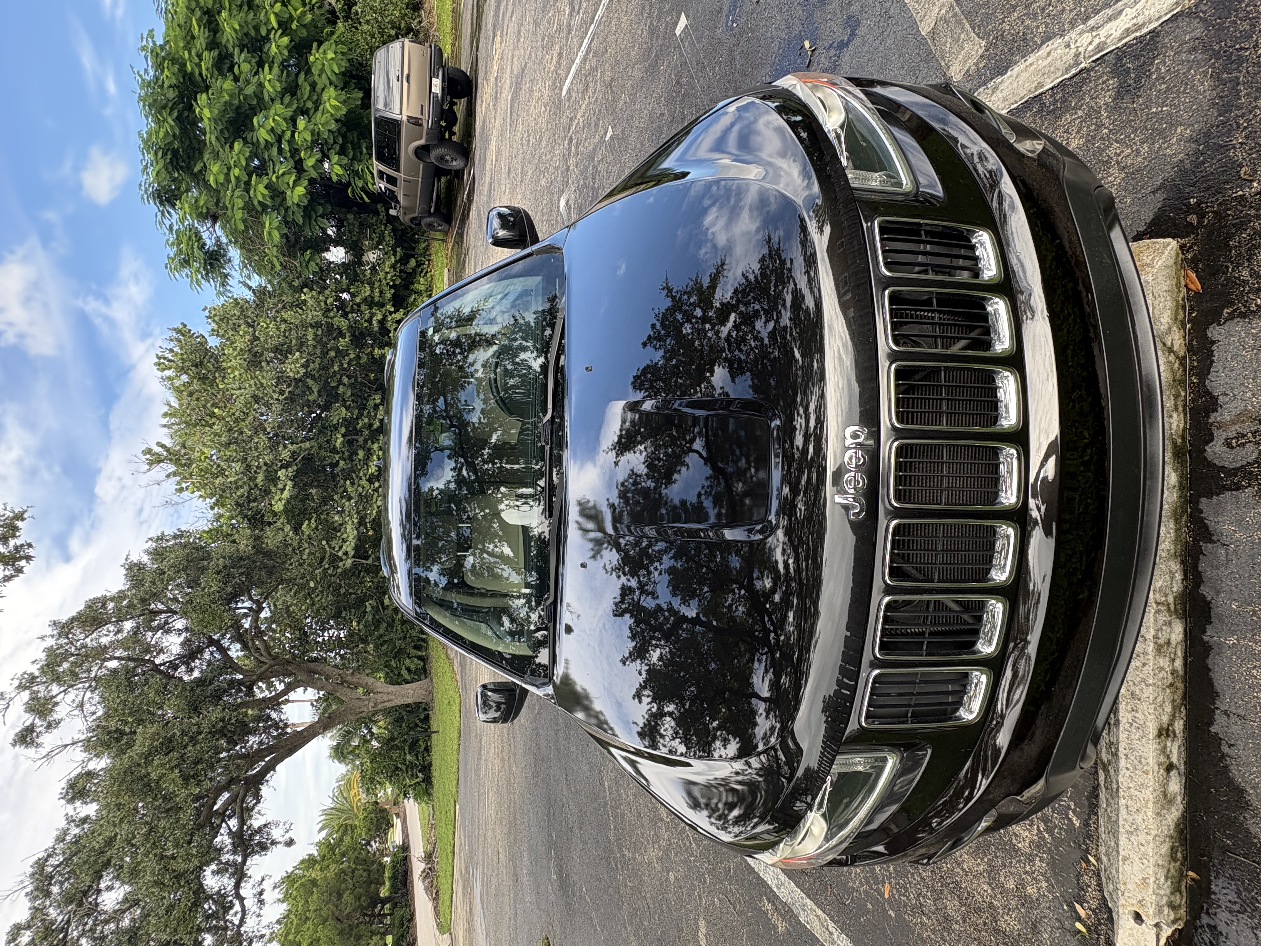 Used 2014 Jeep Grand Cherokee Laredo w/ Trailer Tow Group IV RWD image 6