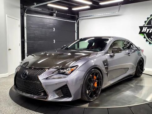 Used 2017 Lexus RC F image 12
