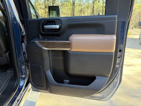 Used 2021 Chevrolet Silverado 3500 High Country w/ Z71 Off-Road Package image 20