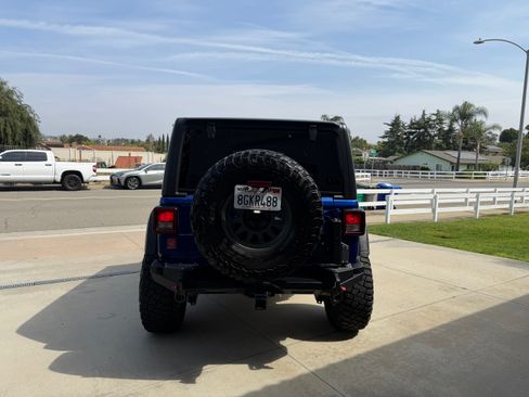 Used 2018 Jeep Wrangler Unlimited Rubicon image 6